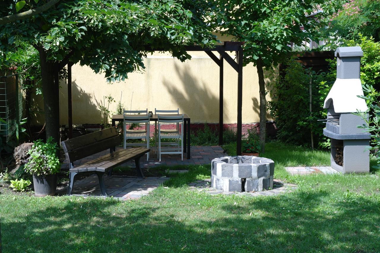 Nora Apartman Gyula Exterior foto